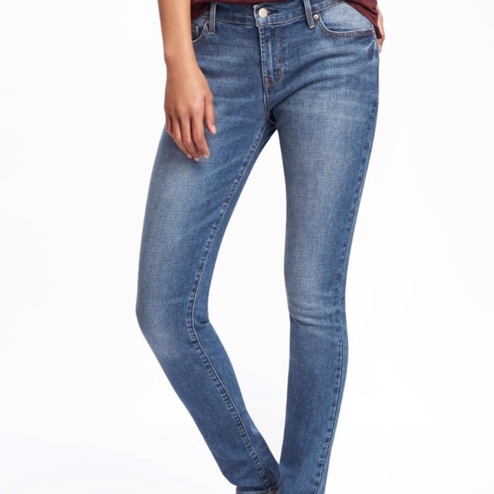 Light Wash Mid-Rise Skinny Jeans